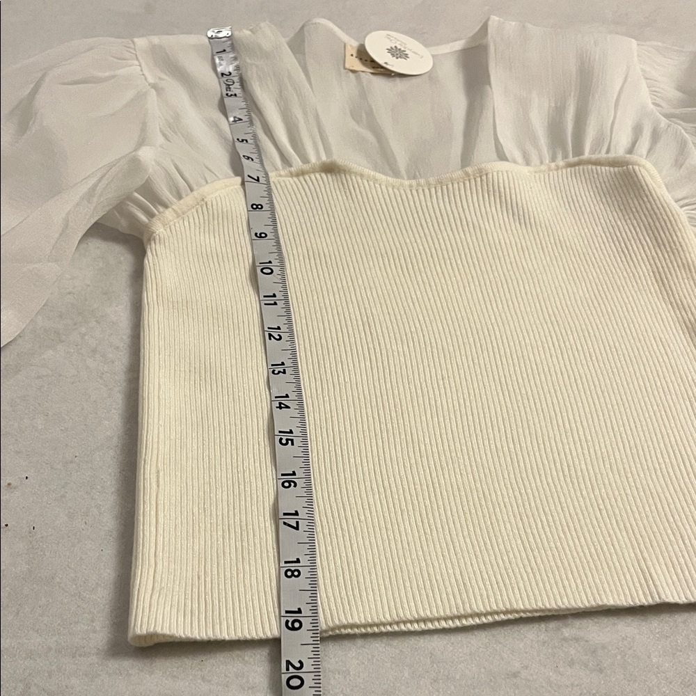 Every Day Chic White&Cream Sheer Talk the Talk  Long Sleeve Top Sz M/L NWT - Picture 6 of 10